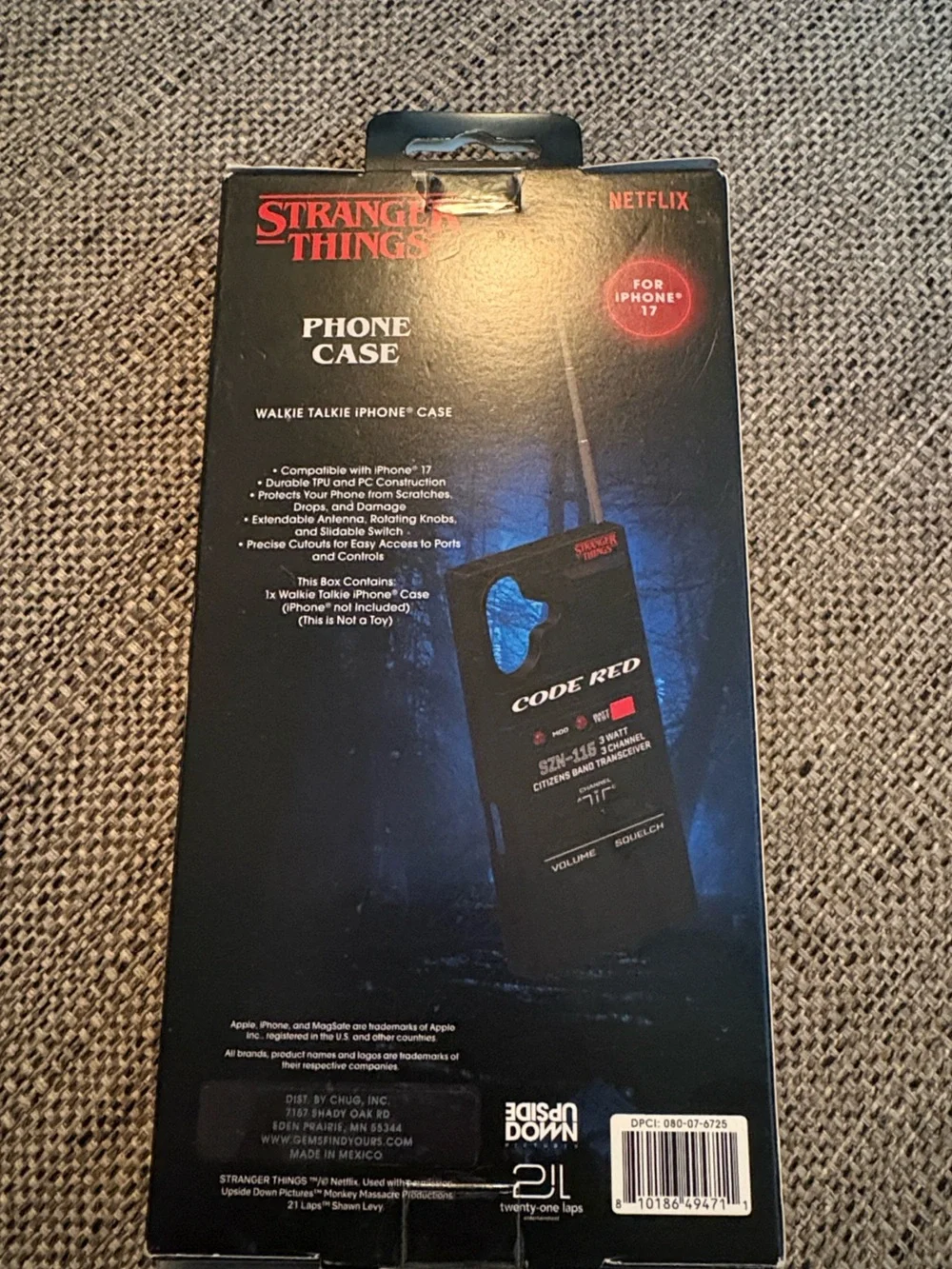 Stranger Things Walkie Taki Phone Case for I-PHONE 17 & Key Chain new in box